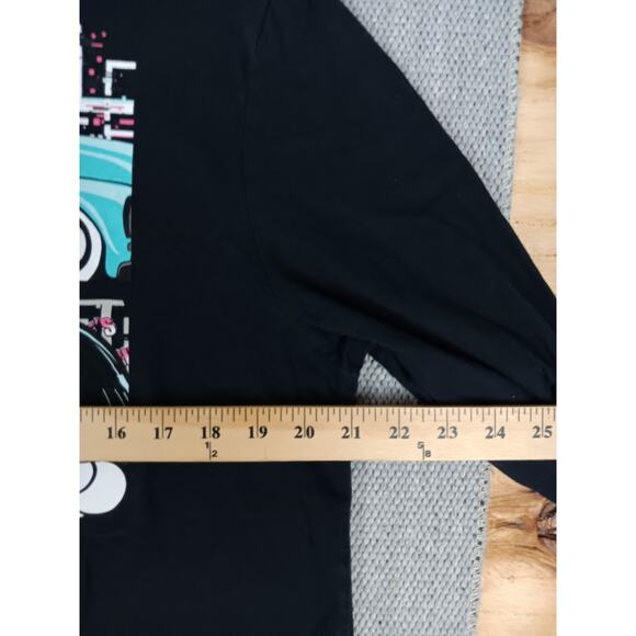 Buc-ee's Tee Shirt Mens Large Black Beaver Nuggets Logo Graphics Long Sleeve - Picture 6 of 8